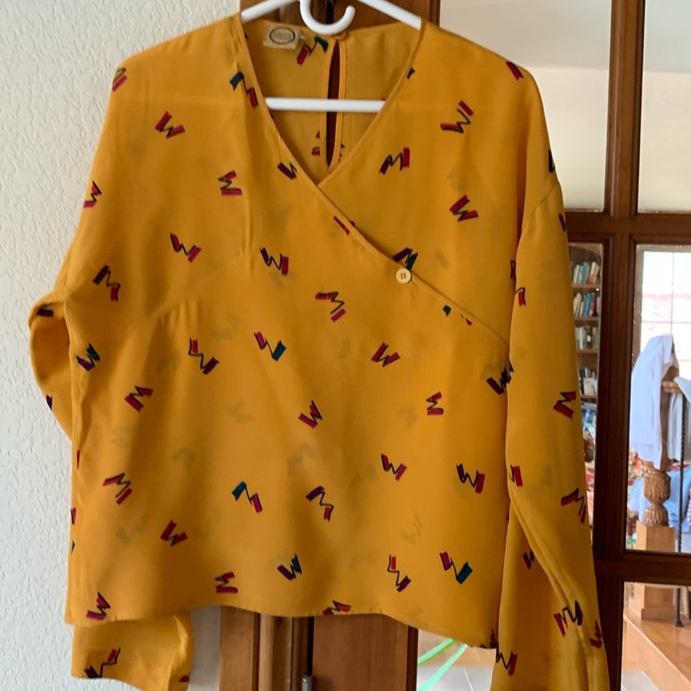 Krizia Mariuccia Mandelli 80s vintage silk blouse
